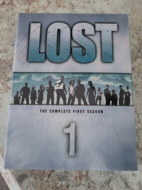 Lost Complete First Season Box Set - Blue and White